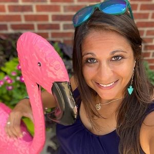 Like 👍 this listing to be alerted when I'm live!